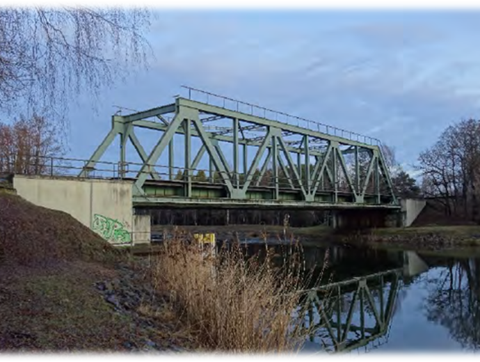 Foto Eisenbahnbrücke.png